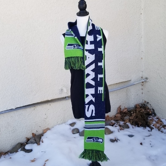 Seattle Seahawks NFL scarf green navy white gray - Picture 2 of 2